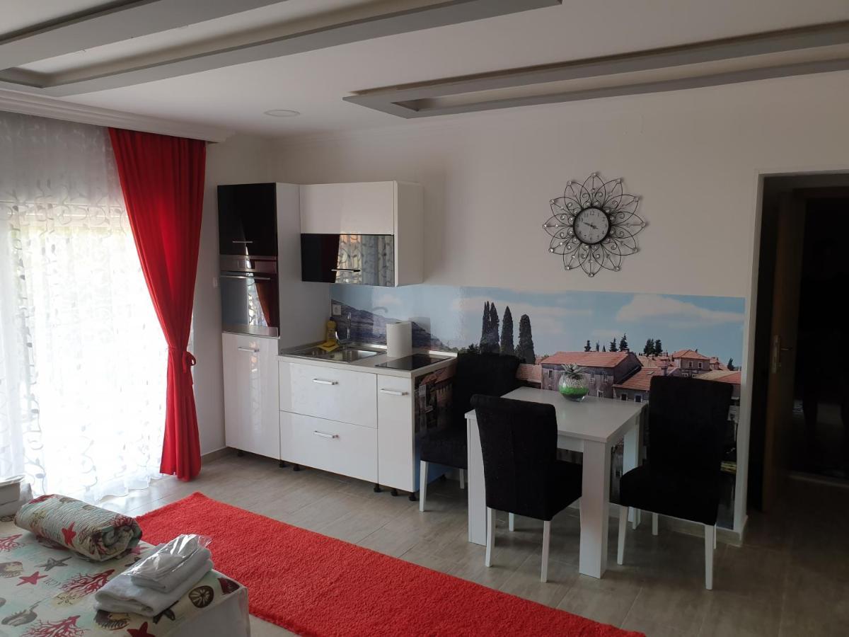 Mango Apartments Τρέμπινιε Εξωτερικό φωτογραφία