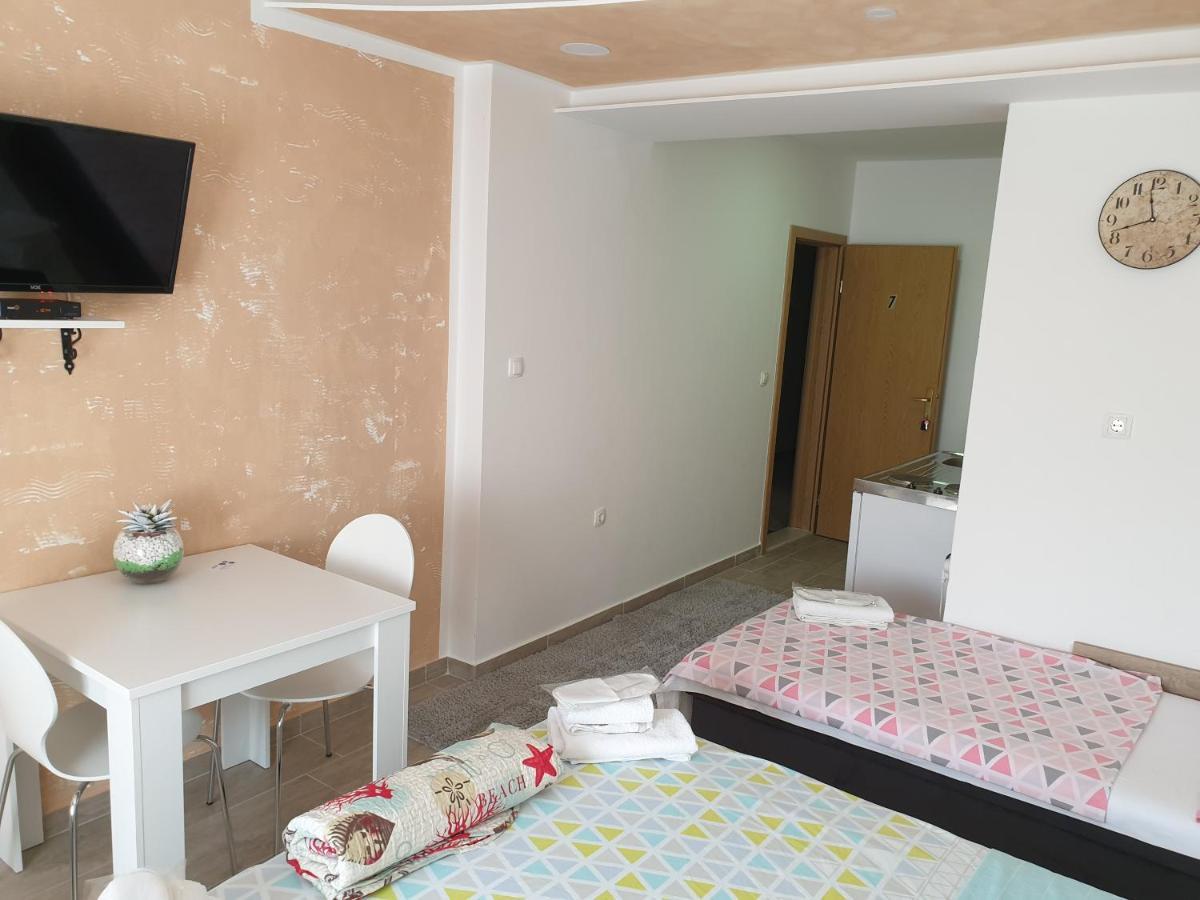 Mango Apartments Τρέμπινιε Εξωτερικό φωτογραφία