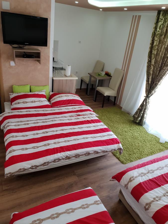 Mango Apartments Τρέμπινιε Εξωτερικό φωτογραφία